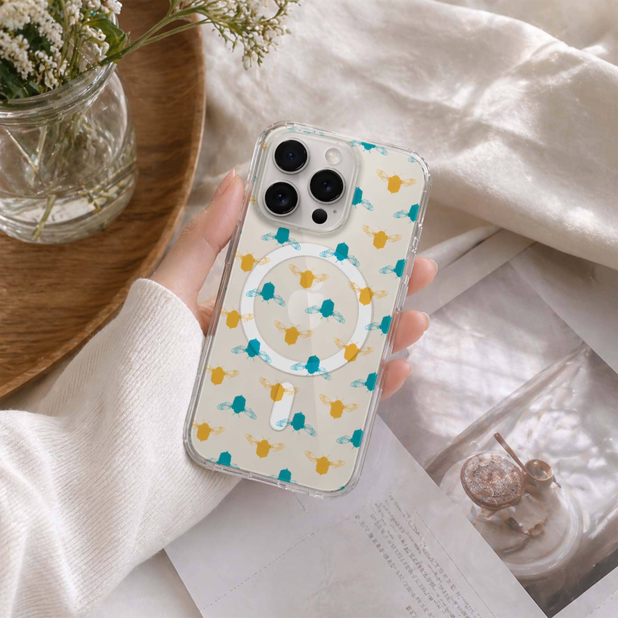 iPhone 15 Pro Max Clear Case - Blue and Yellow Bumble Design