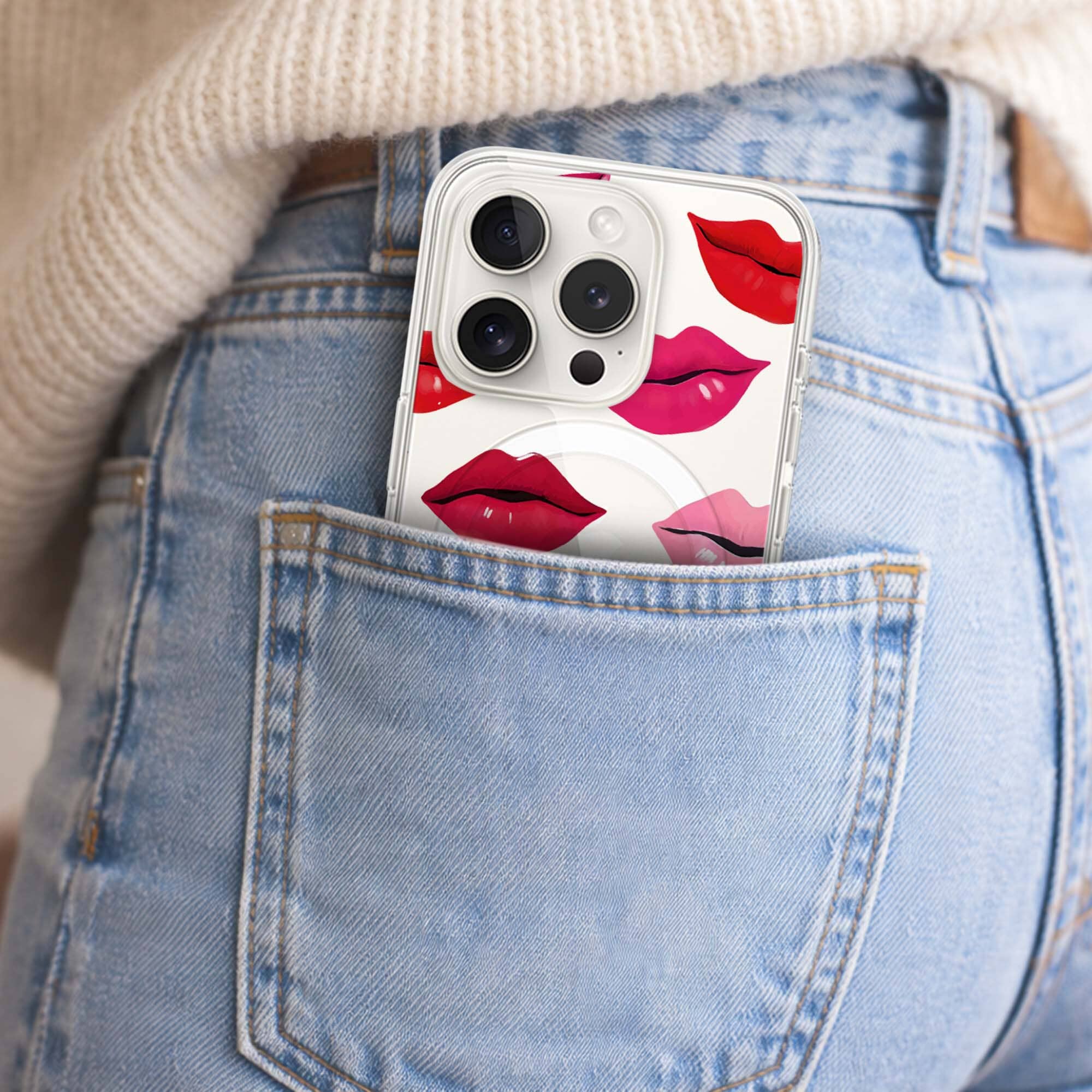 MagSafe iPhone 15 Pro Max Lips Design Clear Case