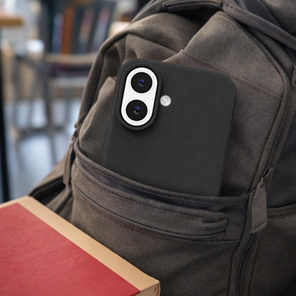 iPhone 16 Silicone Case With MagSafe