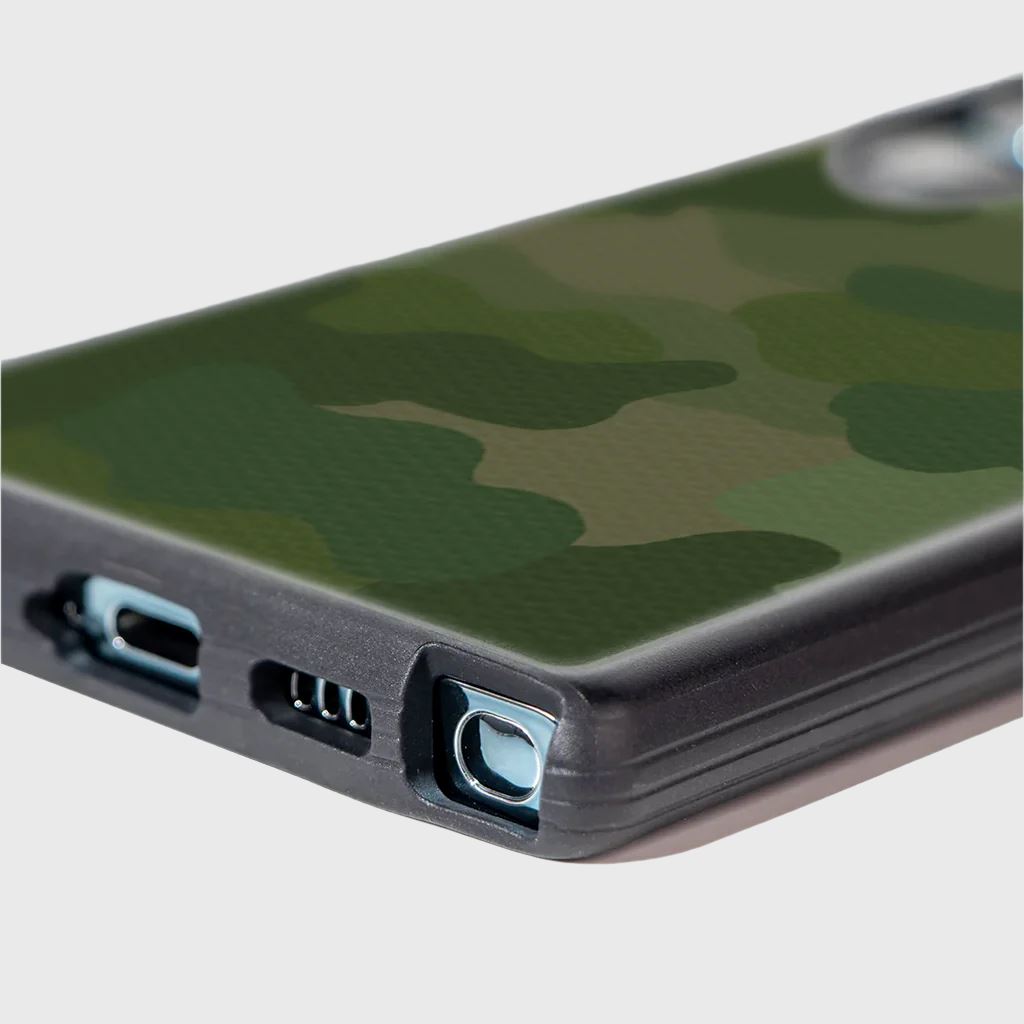 Green Samsung Galaxy S22 Ultra Camo Case