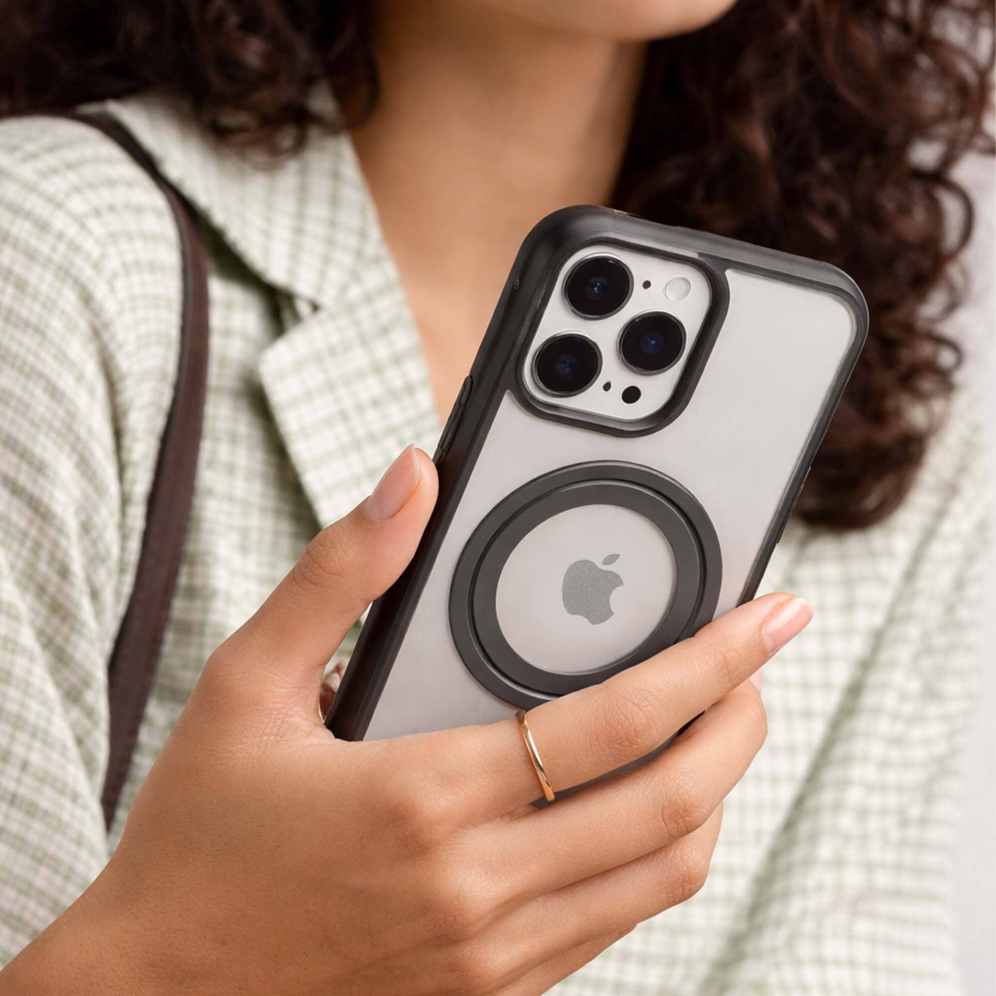 iPhone 16 Pro Frost Case with 360 MagSafe Kickstand