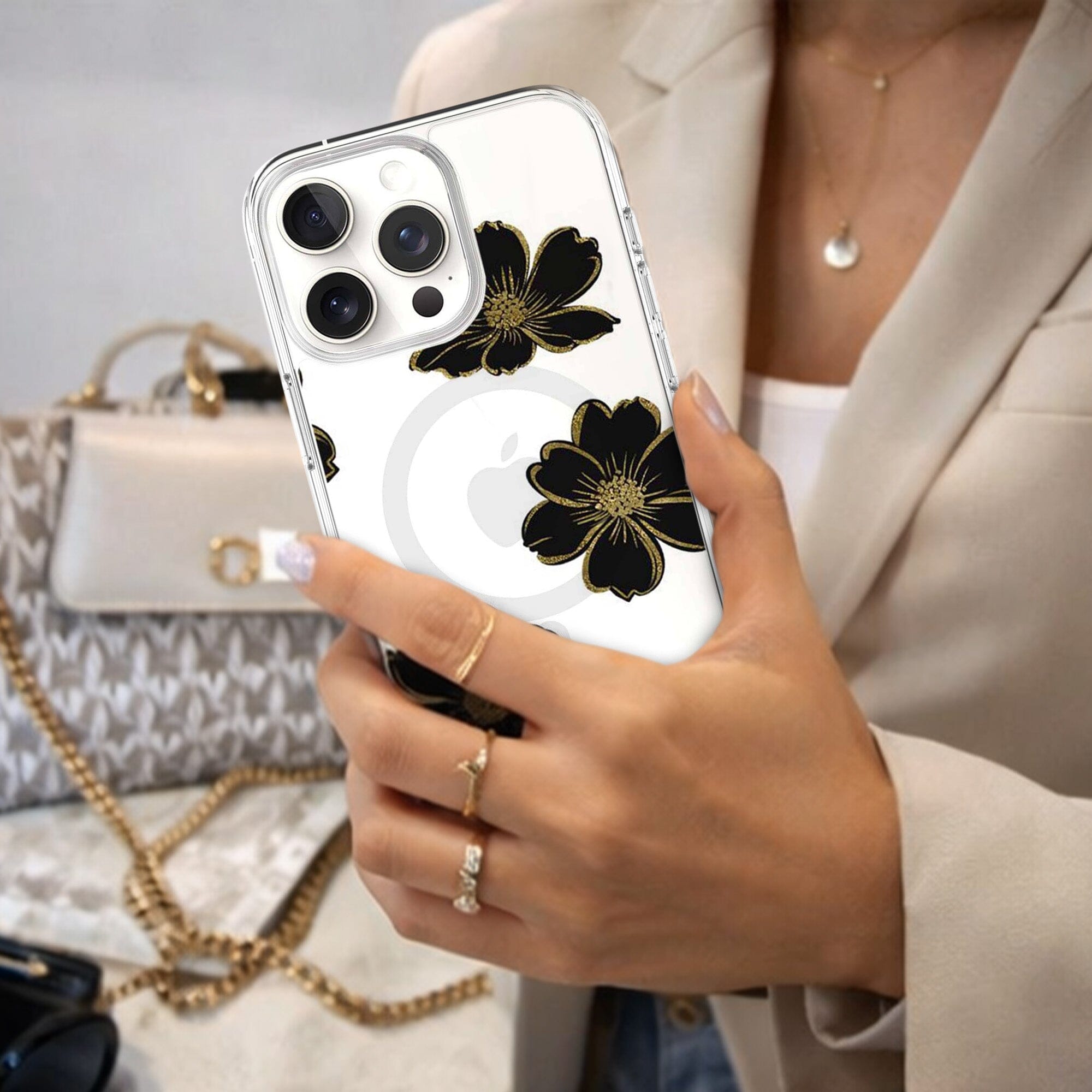 MagSafe iPhone 16 Pro Black Flower Clear Case