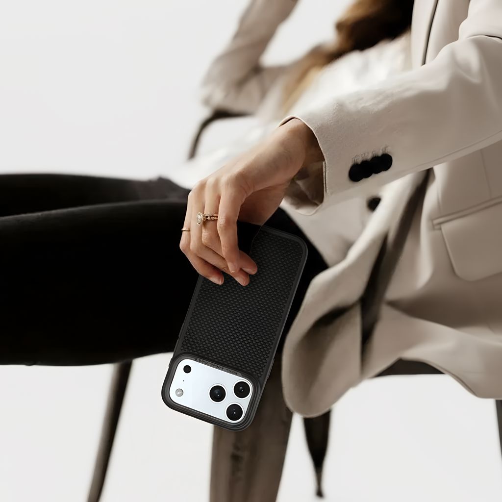 iPhone 17 Pro Max Aramid Fiber Weave Pattern Case