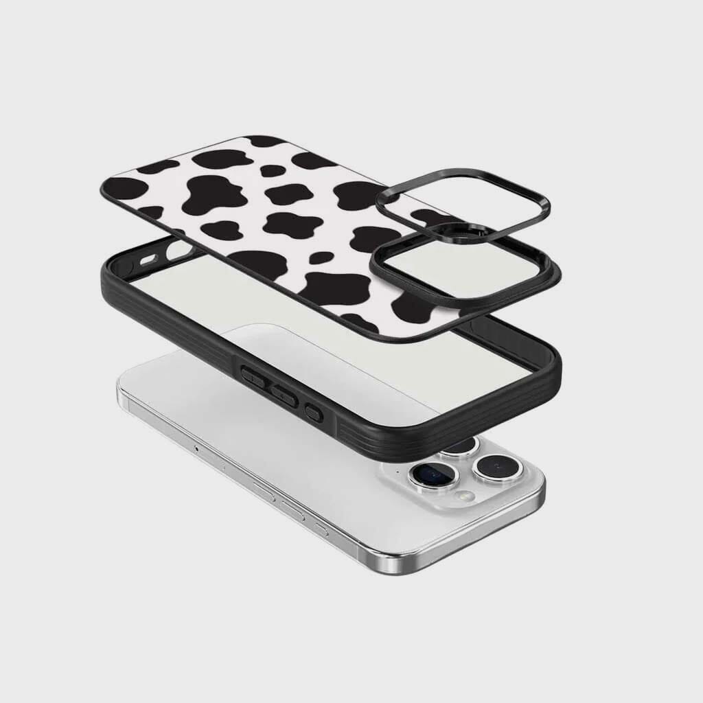 iPhone 15 Pro Max Case With MagSafe - Black Cow