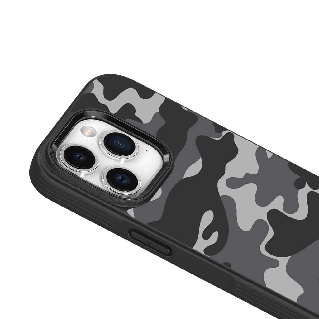 iPhone 15 Pro Max Case With MagSafe - Black Camo