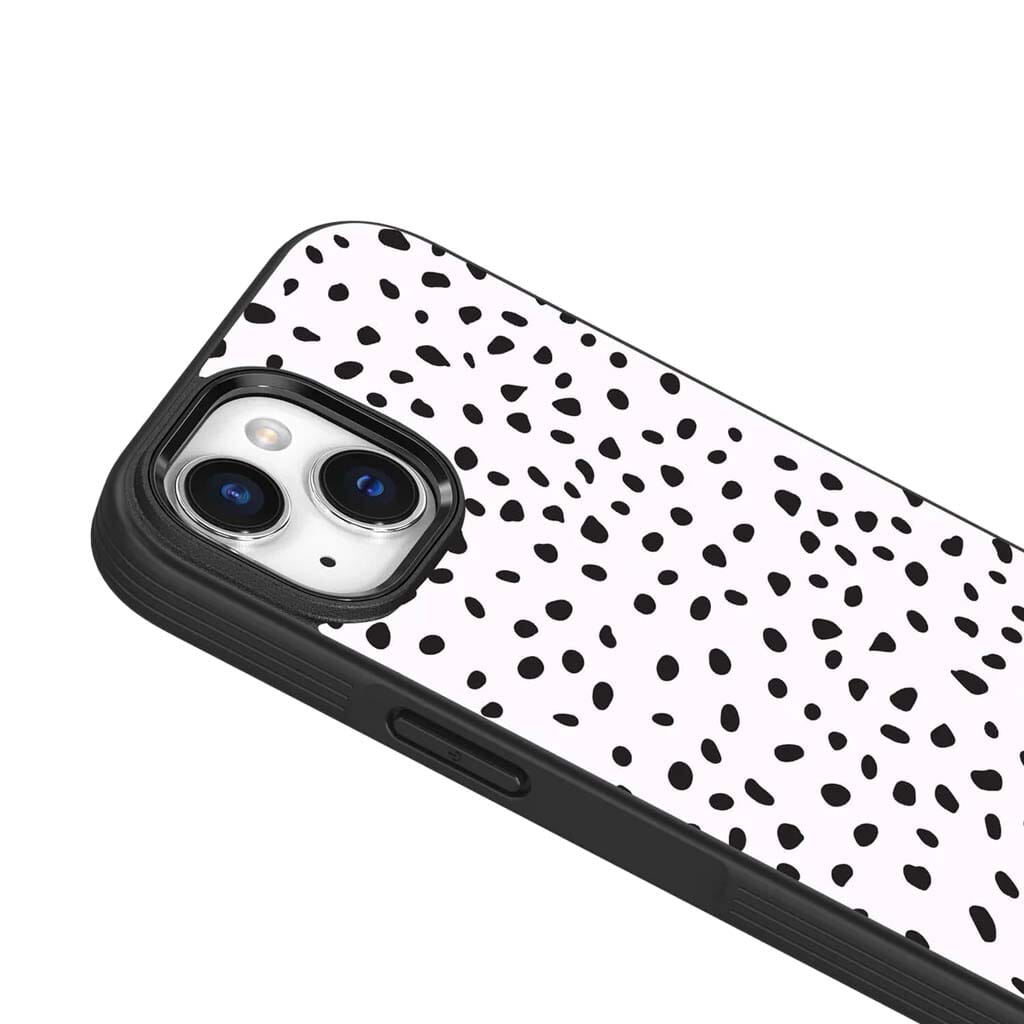 iPhone 15 Case With MagSafe - White Polka