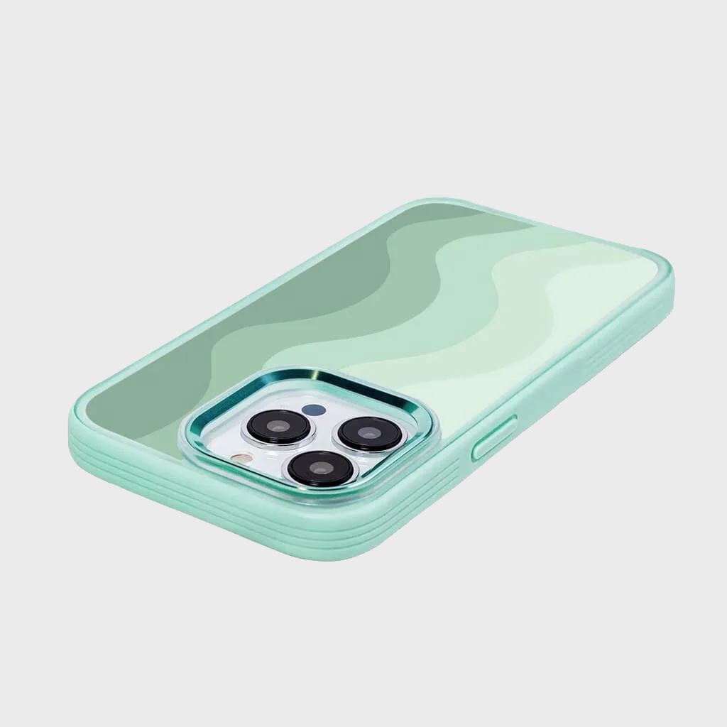 MagSafe iPhone 14 Pro Max Green Wave Case