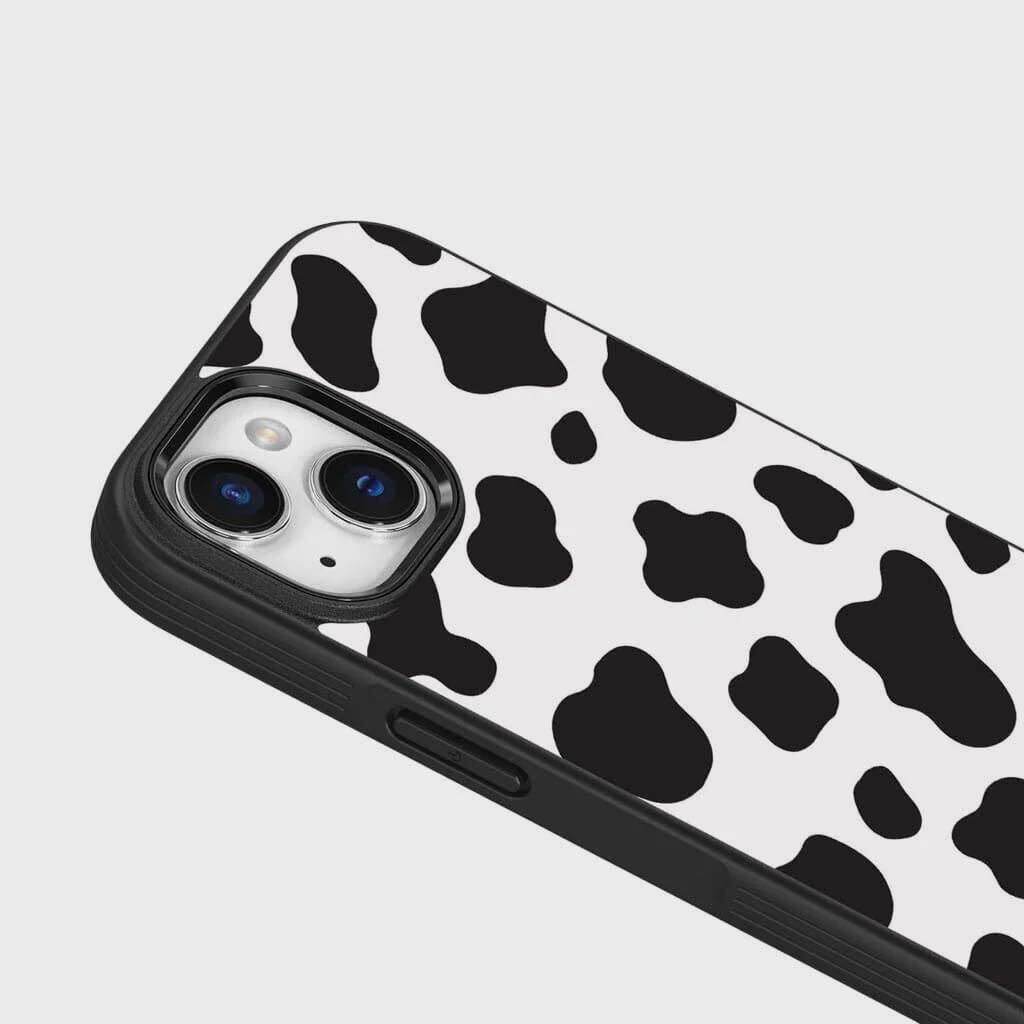 iPhone 15 Plus Case With MagSafe - Black Cow