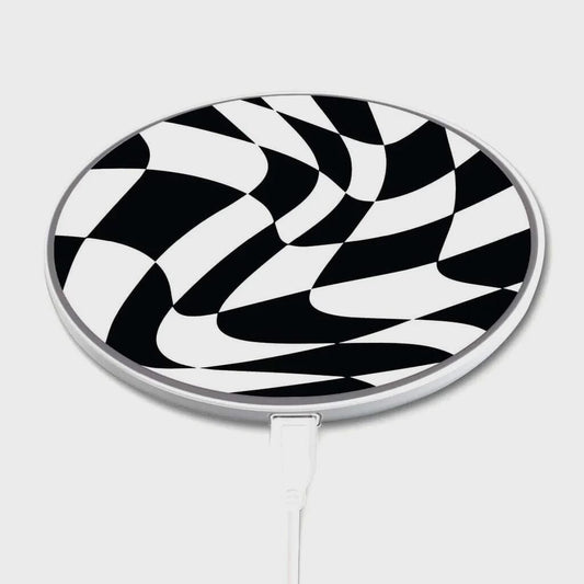 Black Swirl Checkerboard Pattern - Wireless Charging Pad