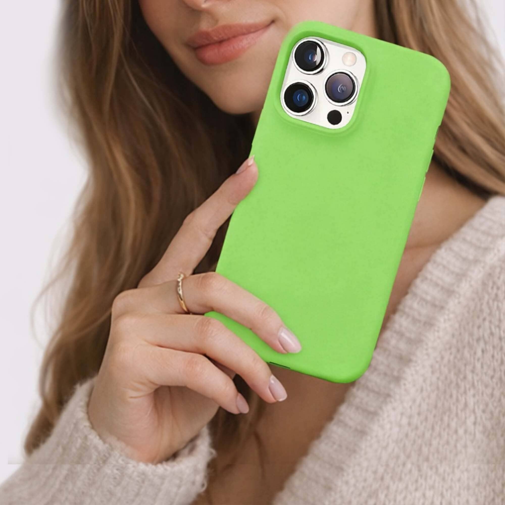 iPhone 16 Pro Silicone Case With MagSafe