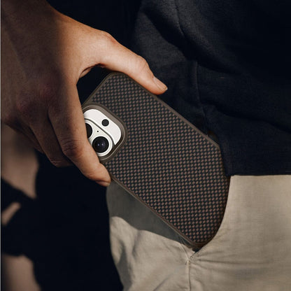 iPhone 16 Aramid Fiber Weave Pattern Case