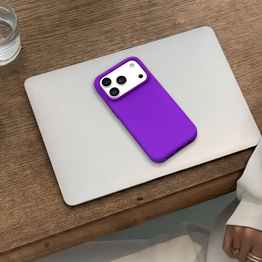 iPhone 17 Pro Max Silicone Case With MagSafe