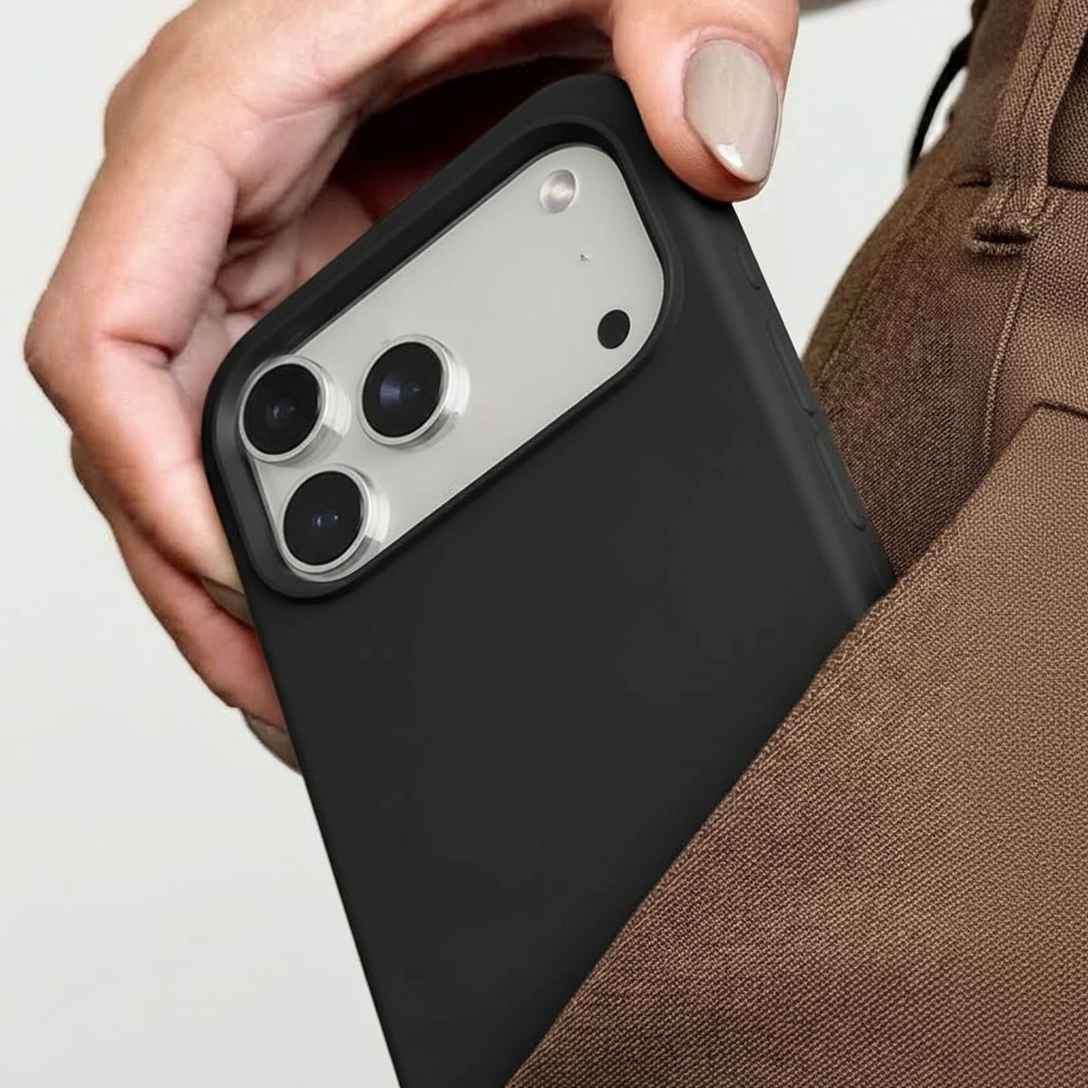 iPhone 17 Pro Silicone Case With MagSafe