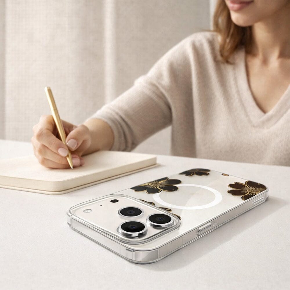 MagSafe iPhone 17 Pro Black Flower Clear Case